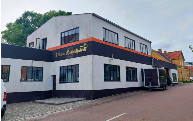 Hattesens Konfektfabrik udvider på havnen i Ærøskøbing
